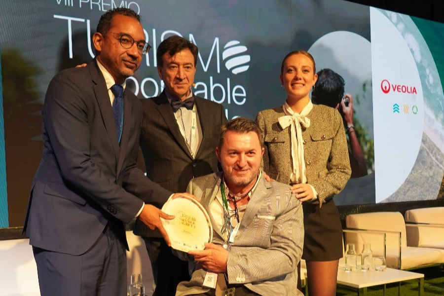 imagen de la noticia - TUR4all Travel gana el premio «Productos y Servicios Turísticos» de Fundación Intermundial