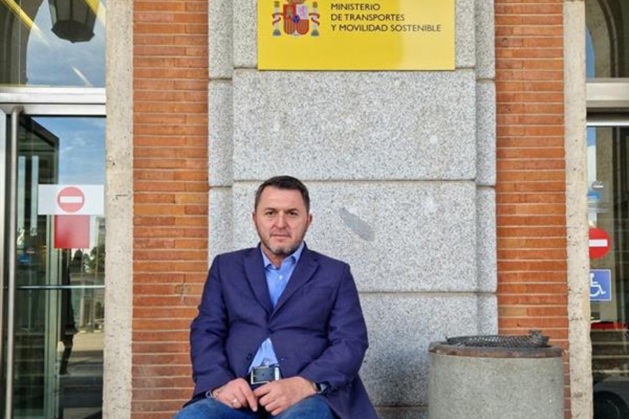 imagen de la noticia - IMPULSA IGUALDAD DENUNCIA AL MINISTERIO DE TRANSPORTES POR LA FALTA DE TAXIS ACCESIBLES