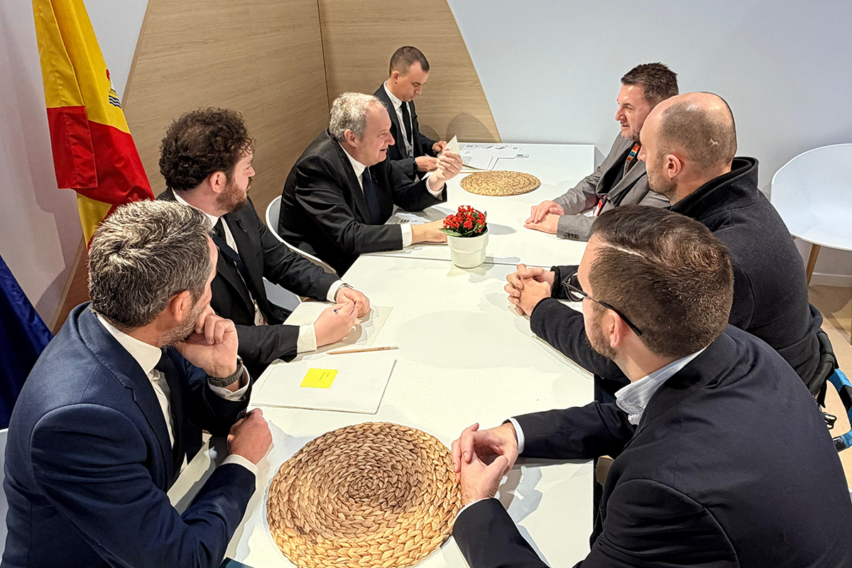 imagen de la noticia - El ministro de Industria y Turismo visita el stand de IMPULSA IGUALDAD en FITUR y sitúa a las personas en el centro del modelo turístico