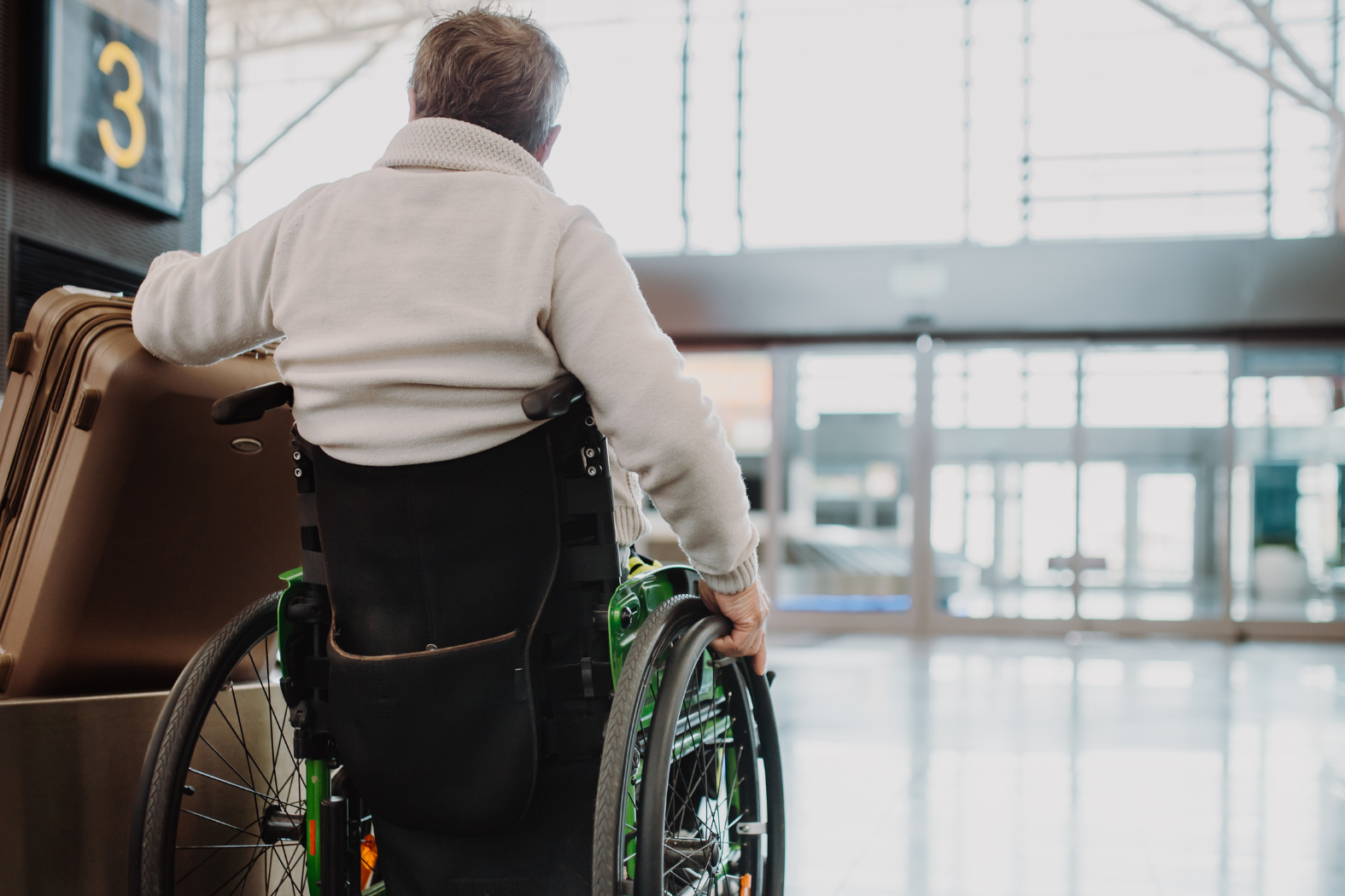 IMPULSA IGUALDAD denuncia que volar sigue siendo una carrera de obstáculos para más de 500.000 personas con discapacidad - transporte aéreo