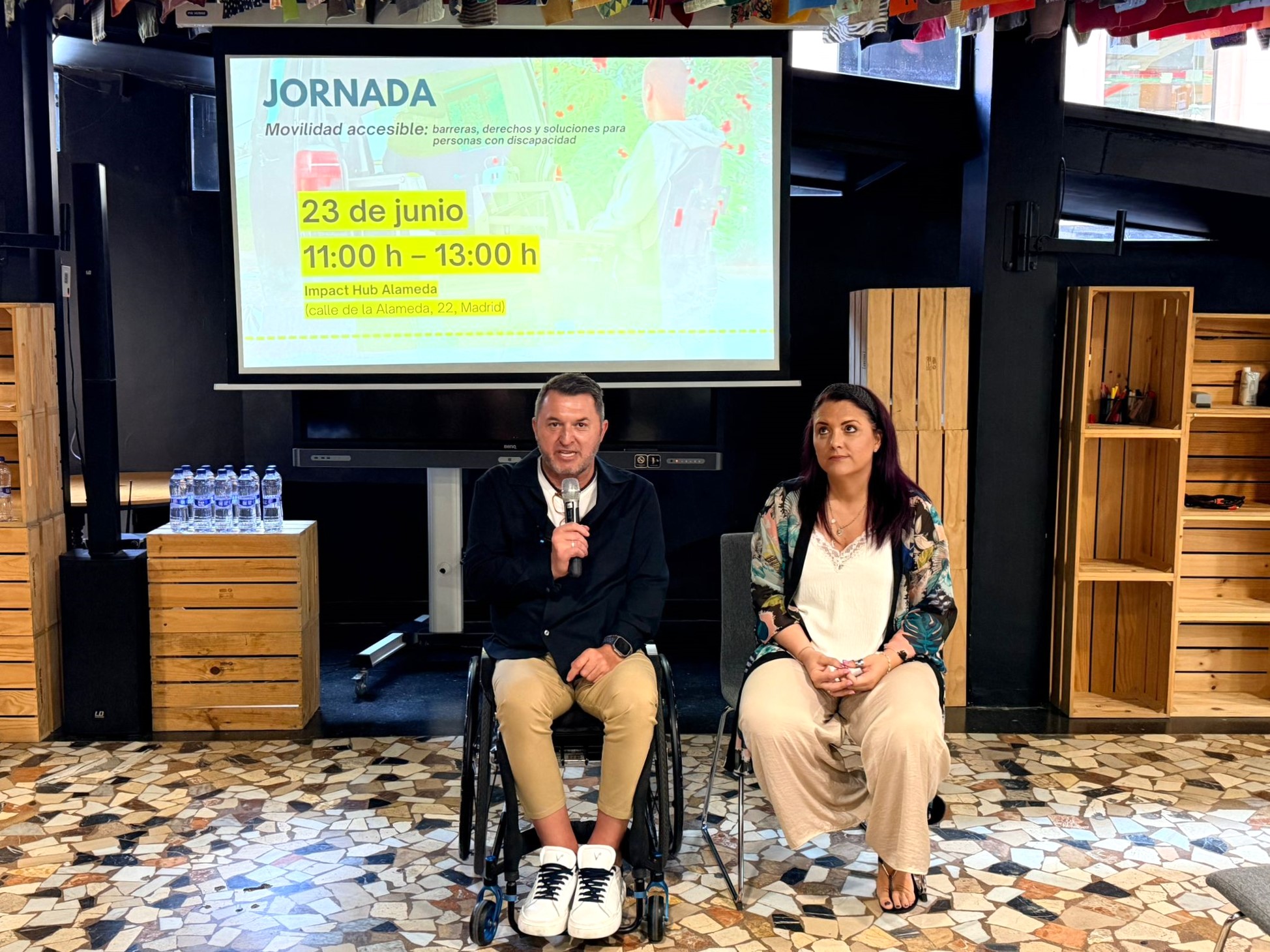 Inauguración por parte de Francisco J. Sardón Peláez, presidente de IMPULSA IGUALDAD, acompañado de Sara Rodríguez, vicepresidenta.